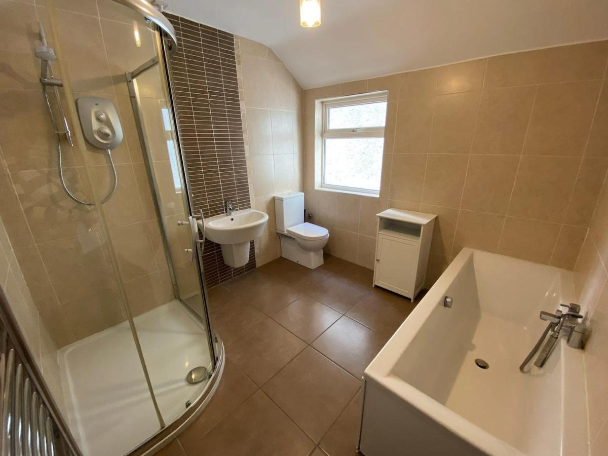 4 Bed Home Portrush Town Centre 외부 사진